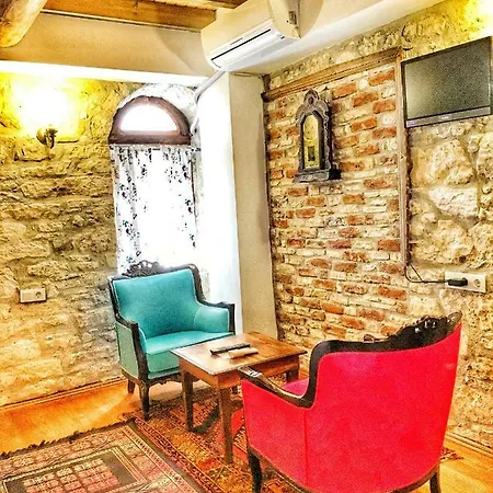 Stone&wood House